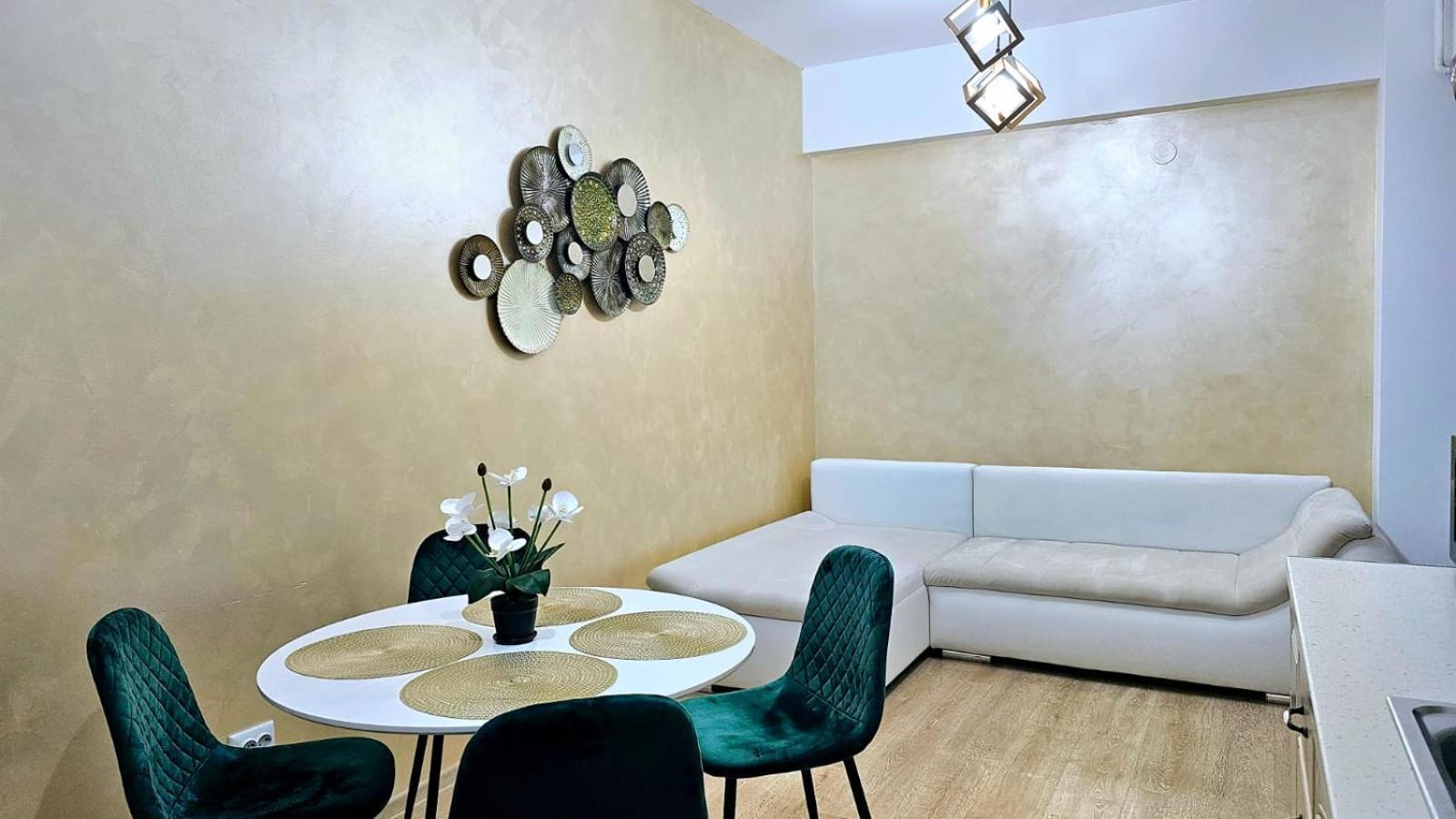 Cityscape Apartment Near Palas Mall Яссы Экстерьер фото